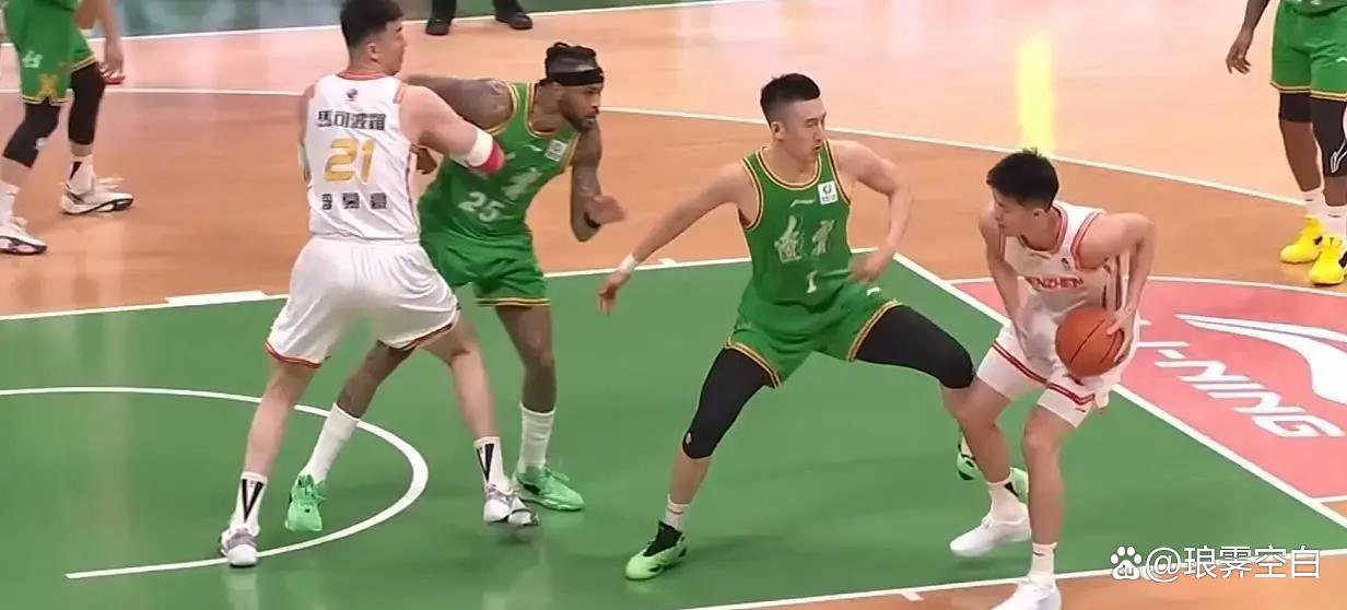 爱游戏登录入口-包含风云突变山东男篮赛后造点机会，CBA常规赛版图或变，悬念犹存，团队化学反应显著的词条